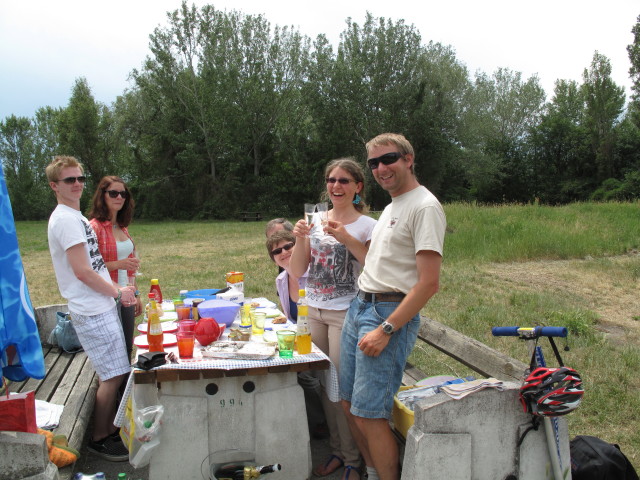 David, Miriam, Monika, Kathrin und ich auf der Donauinsel