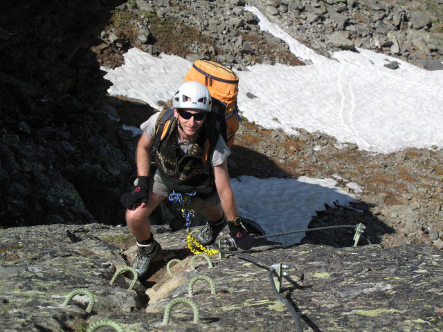 Schw&auml;rzenkamm-Klettersteig: Christoph in der Sektion 1 (30. Juni)