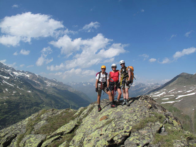 Schw&auml;rzenkamm-Klettersteig: Ich, Gudrun und Christoph beim Ausstieg (30. Juni)