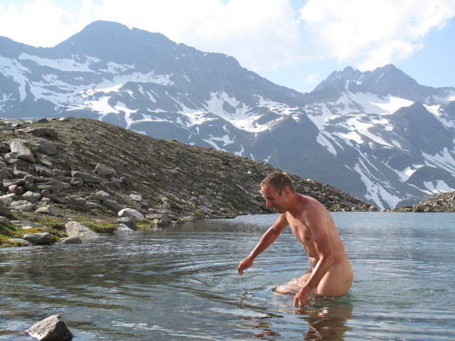 Ich neben Weg 922 zwischen Schw&auml;rzenkamm-Klettersteig und Hochwildehaus (30. Juni)