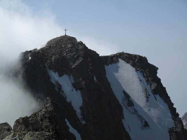 Hochwilde-S&uuml;dgipfel vom Hochwilde-Nordgipfel aus (1. Juli)