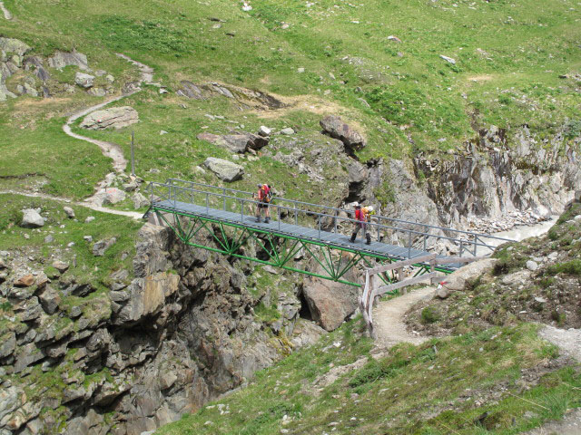 Gudrun und Christoph auf Weg 922 im Langtal (1. Juli)