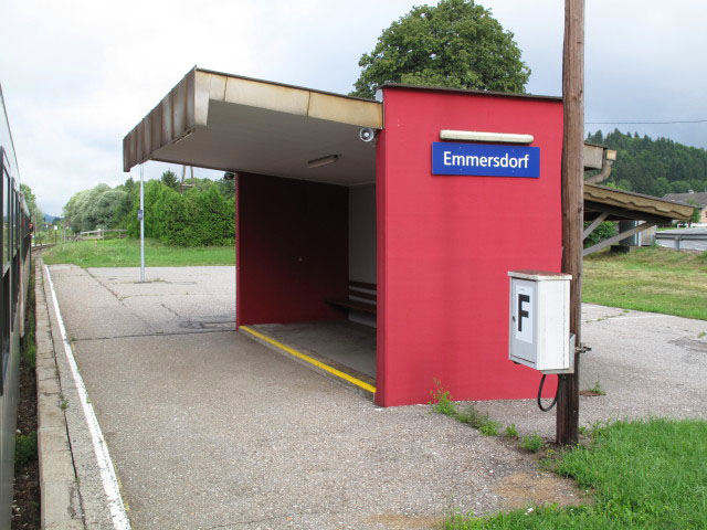 Haltestelle Emmersdorf im Gailtal, 563 m