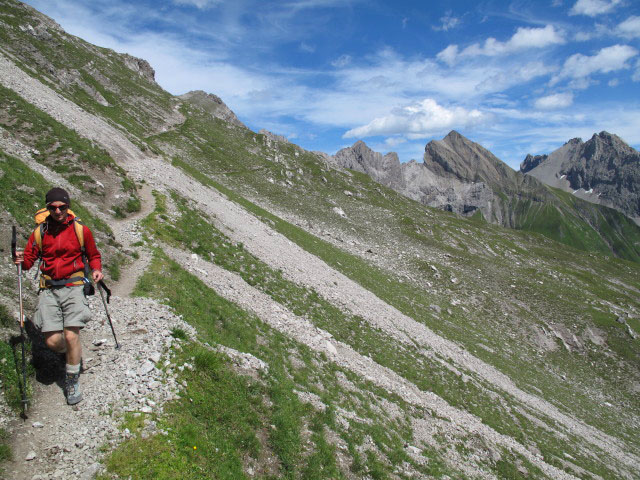 Christoph am Augsburger H&ouml;henweg zwischen Kopfscharte und Schafnock (12. Aug.)