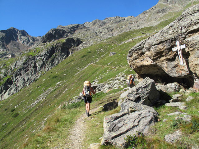 Christoph und Gudrun auf Weg 134 zwischen Grüblalm und Nürnberger Hütte (17. Aug.)