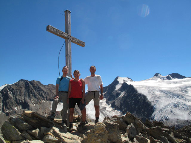 Christoph, Gudrun und ich am Gro&szlig;en Tr&ouml;gler, 2.902 m (19. Aug.)