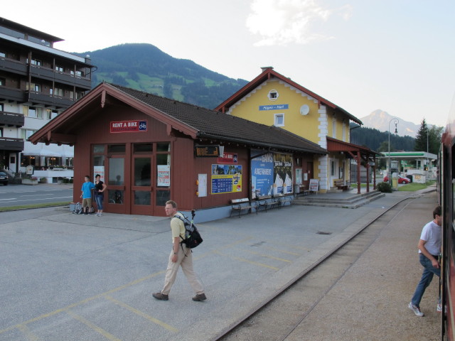Bahnhof F&uuml;gen-Hart, 537 m