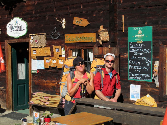 Gudrun und Christoph bei der Maxh&uuml;tte, 1.449 m (8. Sep.)