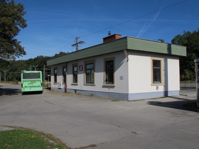 Bahnhof Sierndorf, 190 m