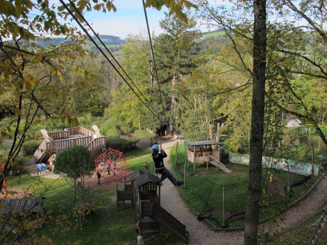 Diana im Parcours 'Eichelh&auml;her' im Kletterwald Buchenberg