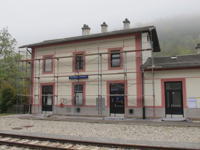 Bahnhof Weissenbach-Neuhaus, 354 m