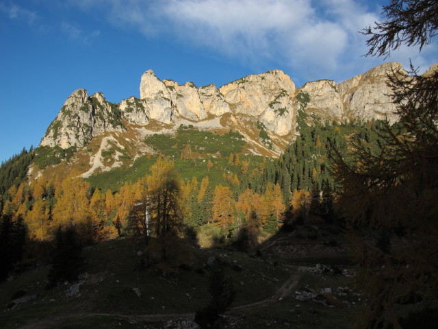 Dalfazer Wände von Weg 413 aus (21. Okt.)