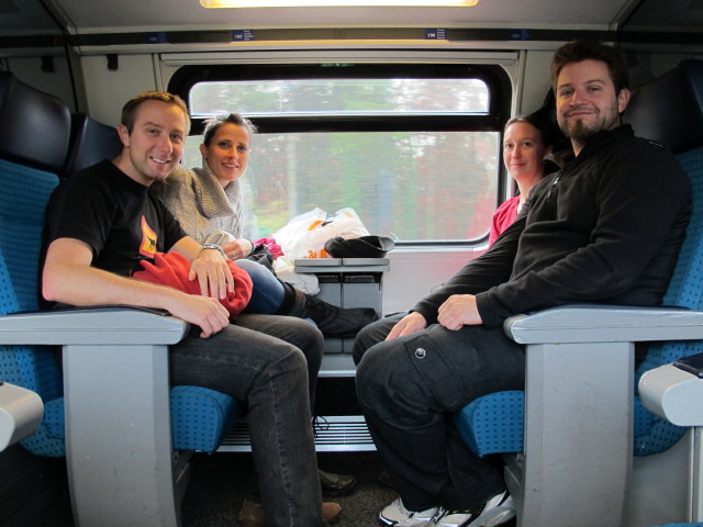 Ich, Romy, Carmen und Markus im IC 822 (18. Nov.)