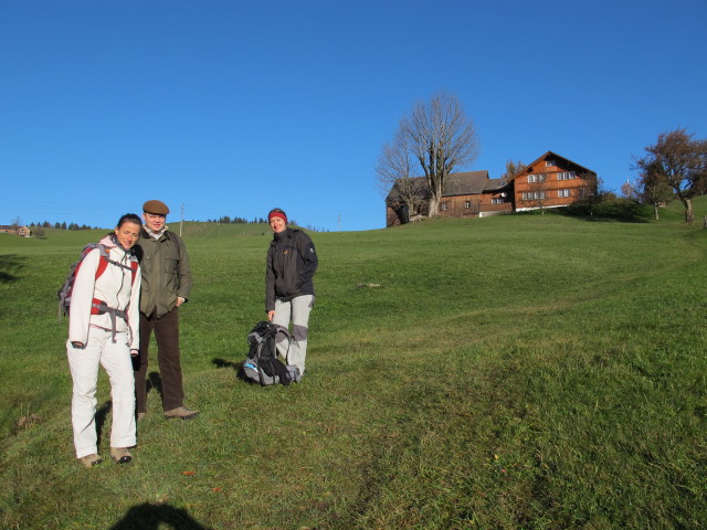 Romy, Alexander und Carmen zwischen Gontenbad und Obergueten&auml;sch