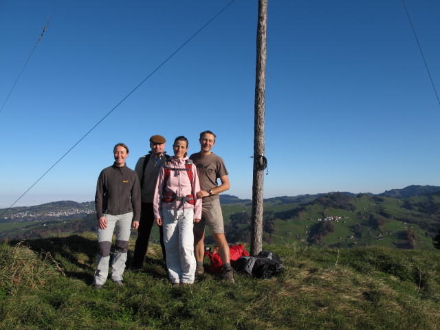 Carmen, Alexander, Romy und ich am Hundshenki, 1.097 m