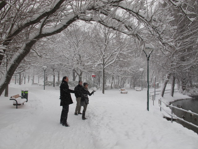 Wolfgang, Patrick und Sabrina am Laternenweg (17. J&auml;n.)