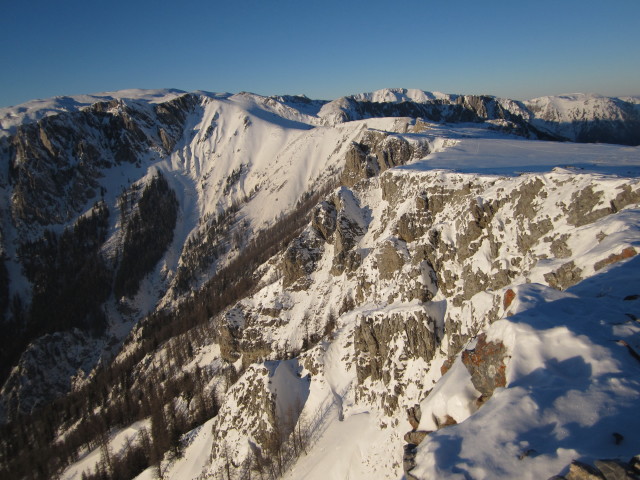 von der Sch&ouml;nleitenspitze Richtung Nordosten