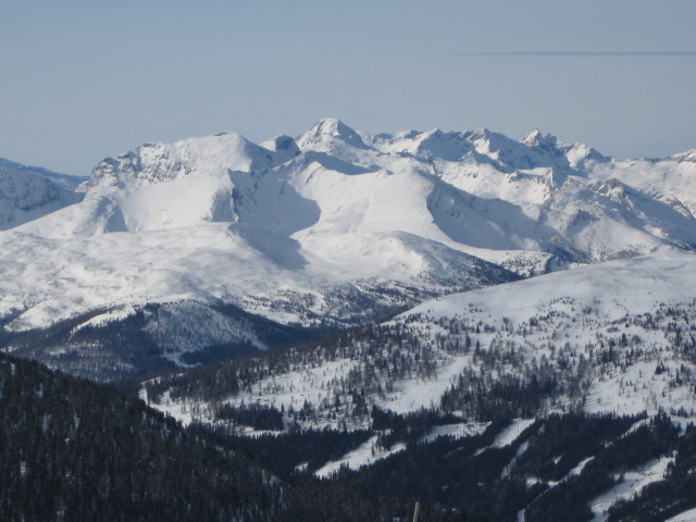 von der Bergstation der 4er-Sesselbahn Gr&uuml;nleitennock Richtung Westen