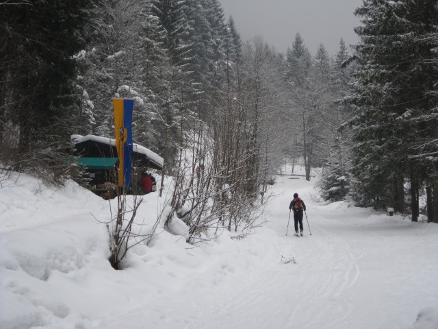 Axel auf der Salzbergstra&szlig;e zwischen Parkplatz und Bergerkapelle