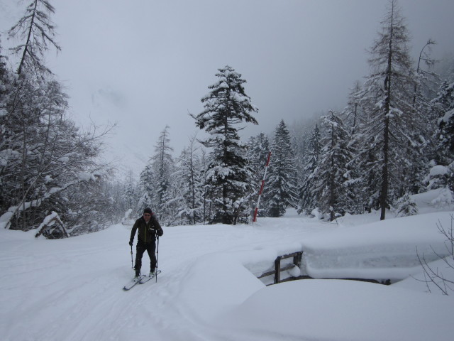 Axel auf der Salzbergstra&szlig;e bei der Ochsenbr&uuml;cke, 1.335 m