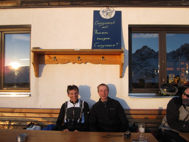 Stefan und ich beim Birgitzk&ouml;pflhaus, 2.035 m