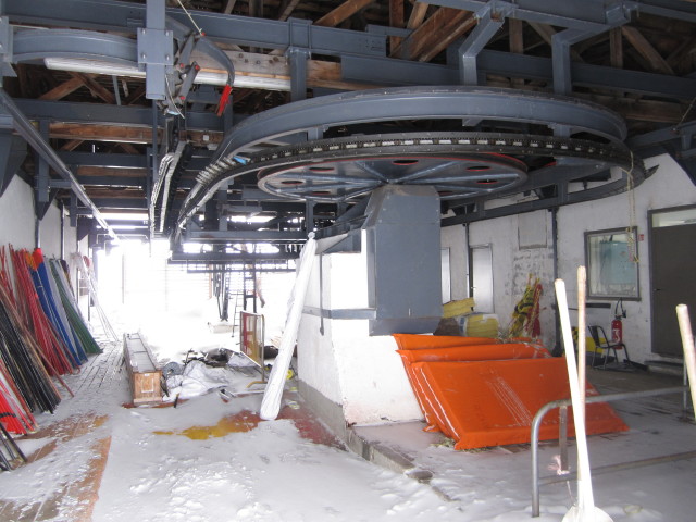 Bergstation des ehemaligen T&eacute;l&eacute;si&egrave;ge d&eacute;brayable Index (2.384 m)