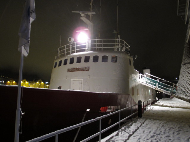Polargirl im Troms&oslash; Havn (22. M&auml;rz)
