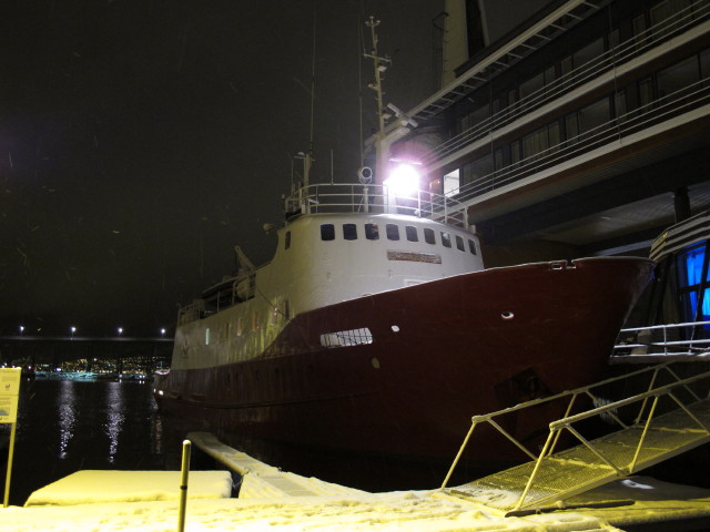 Polargirl im Troms&oslash; Havn (22. M&auml;rz)