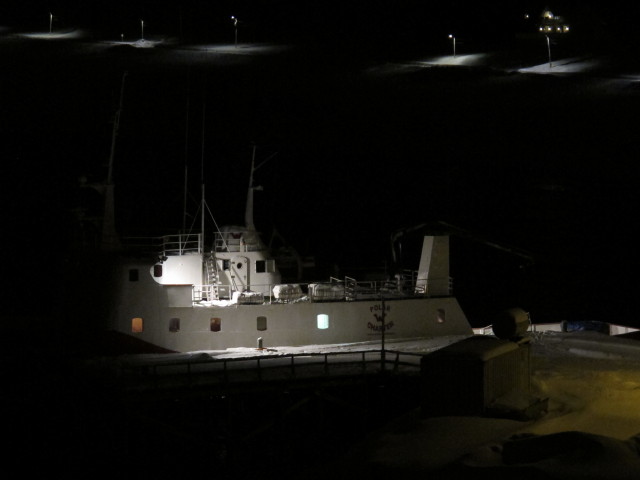 Polargirl in Djupvik (24. M&auml;rz)