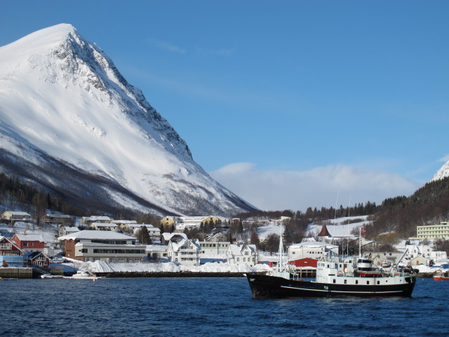 Lyngen vom Lyngsfjord aus (27. M&auml;rz)