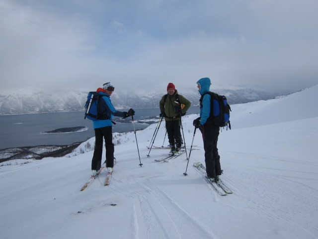 Martin, Axel und Andrea zwischen R&oslash;rnestinden und Gjerdelva
