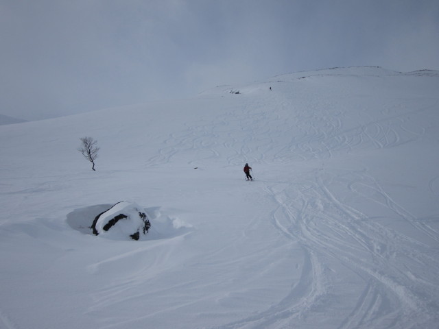 zwischen R&oslash;rnestinden und Gjerdelva