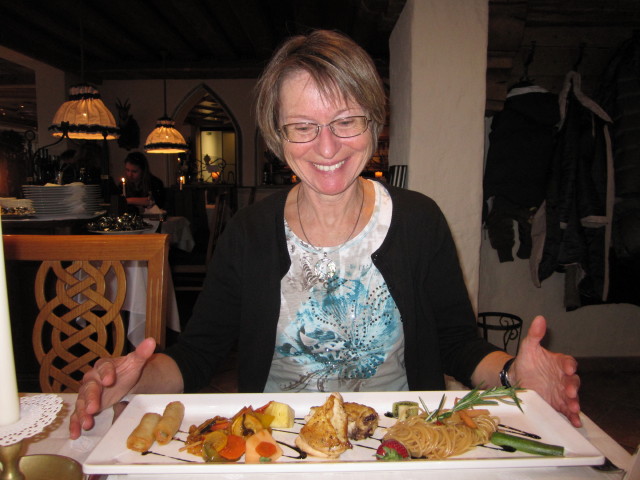 Mama im Salnerhof (15. Apr.)