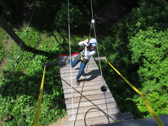 Diana in den Jugendlichenparcours