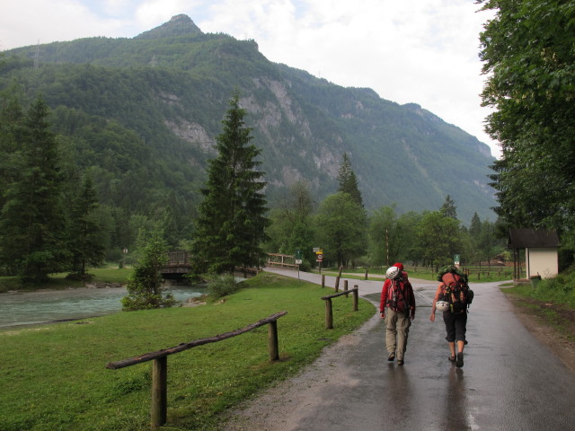 Christoph und Gudrun bei der Bluntaumühle, 478 m (15. Juni)