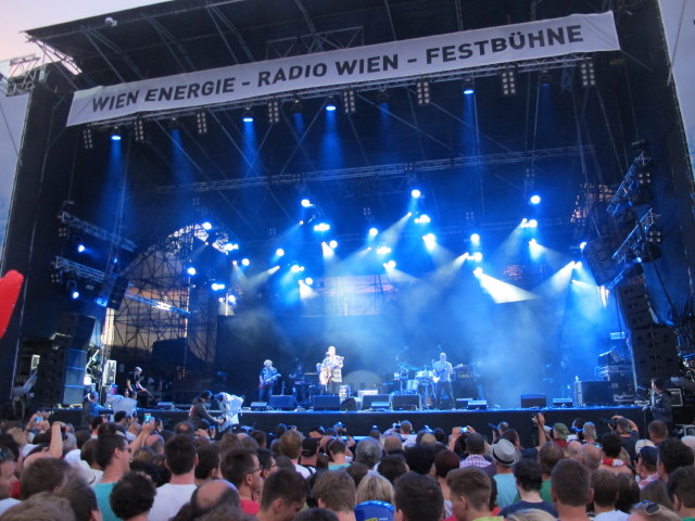 Rainhard Fendrich auf der Wien Energie / Radio Wien Fest-B&uuml;hne (22. Juni)