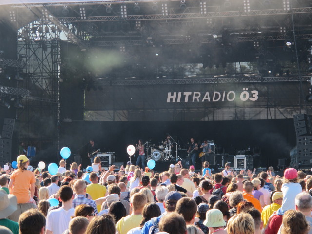 Christina St&uuml;rmer auf der Wien Energie / Hitradio &Ouml;3 Fest-B&uuml;hne (23. Juni)