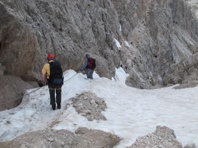 G&uuml;nther und Helmut am Innerkofler-De-Luca-Klettersteig zwischen Gamsscharte und Galleria Paterna