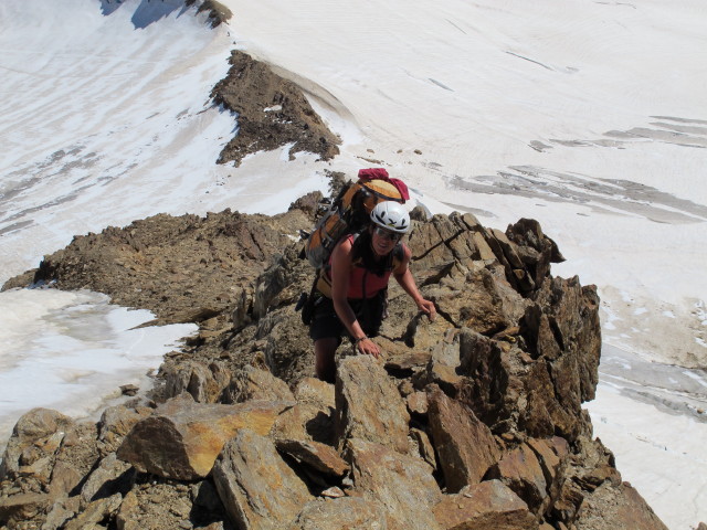 Gudrun am Ostgrat der Wei&szlig;kugel (16. Aug.)
