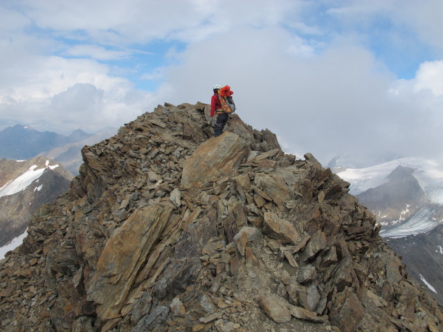 Gudrun zwischen Fineilspitze und Eismann-Fundstelle (17. Aug.)
