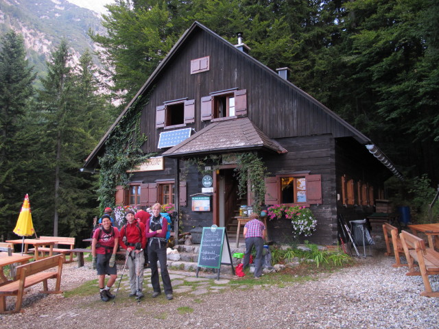 Gudrun, Christoph und Susanne bei der Grimminghütte, 966 m (31. Aug.)