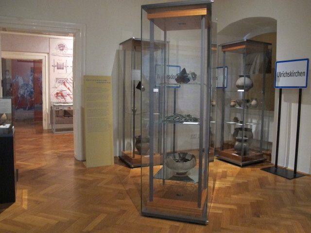 'Stra&szlig;engeschichte(n) - Handelswege quer durch Europa und mitten durchs Weinviertel' im Schloss Wolkersdorf