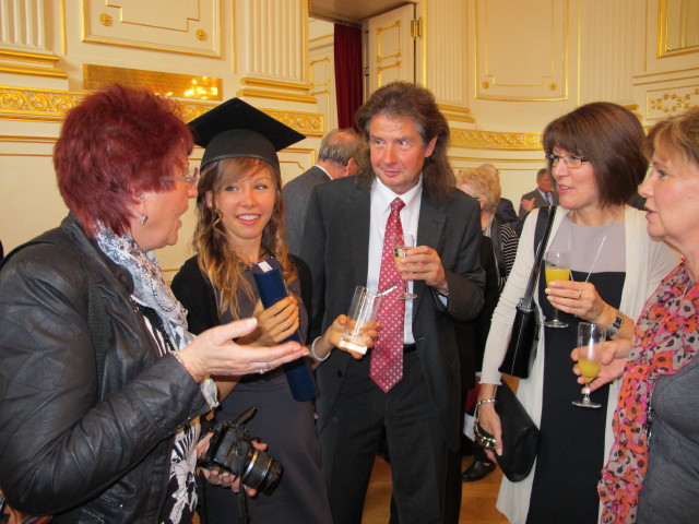 ?, Daniela, ?, Gabriela und ? in der Hofburg