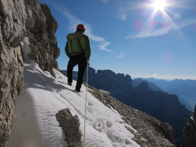 Herbert am oberen Gro&szlig;e Zinne-Terrassenband zwischen Normalweg und Dibonakanta (21. Sept.)