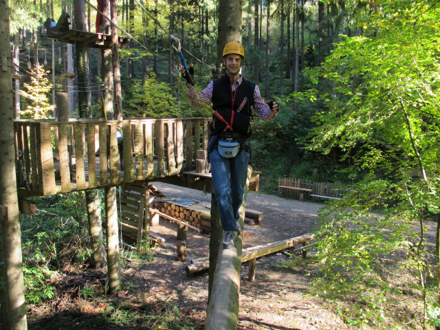 Florian im Parcours 'Schwarzspecht' im Kletterwald Buchenberg