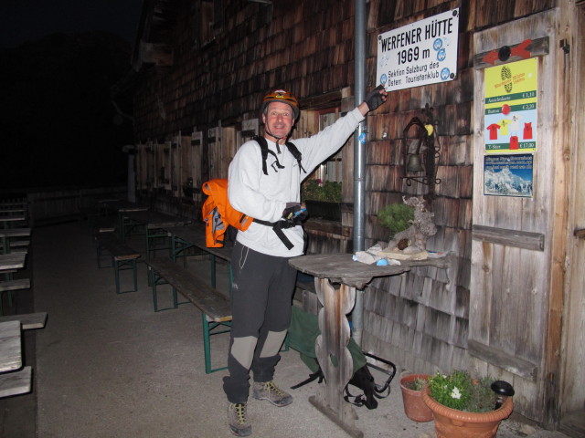 Erich bei der Werfener H&uuml;tte, 1.967 m (27. Okt.)