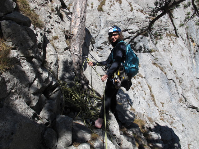 'Brunnerweg': Irene am Stand nach der 2. Seill&auml;nge