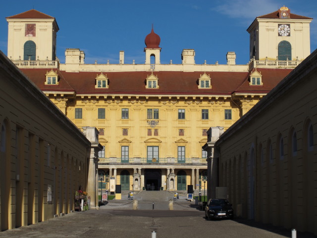 Schloss Esterh&aacute;zy