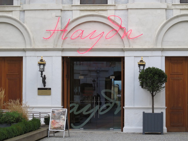 Ausstellung 'Haydn explosiv' im Schloss Esterh&aacute;zy