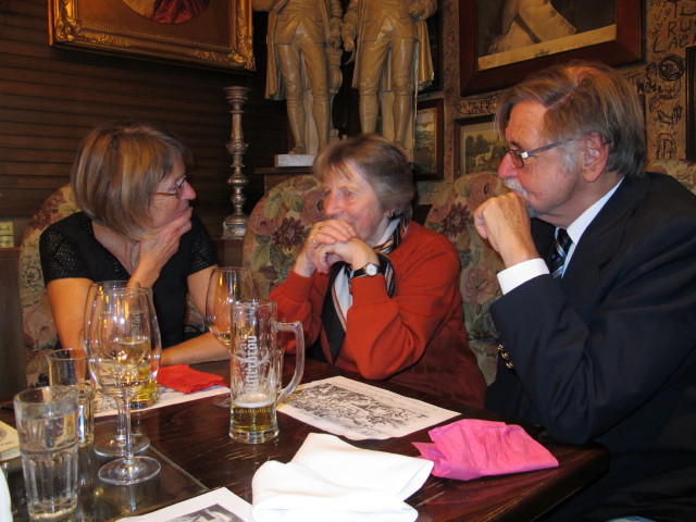 Mama, Oma und Papa im Marchfelderhof
